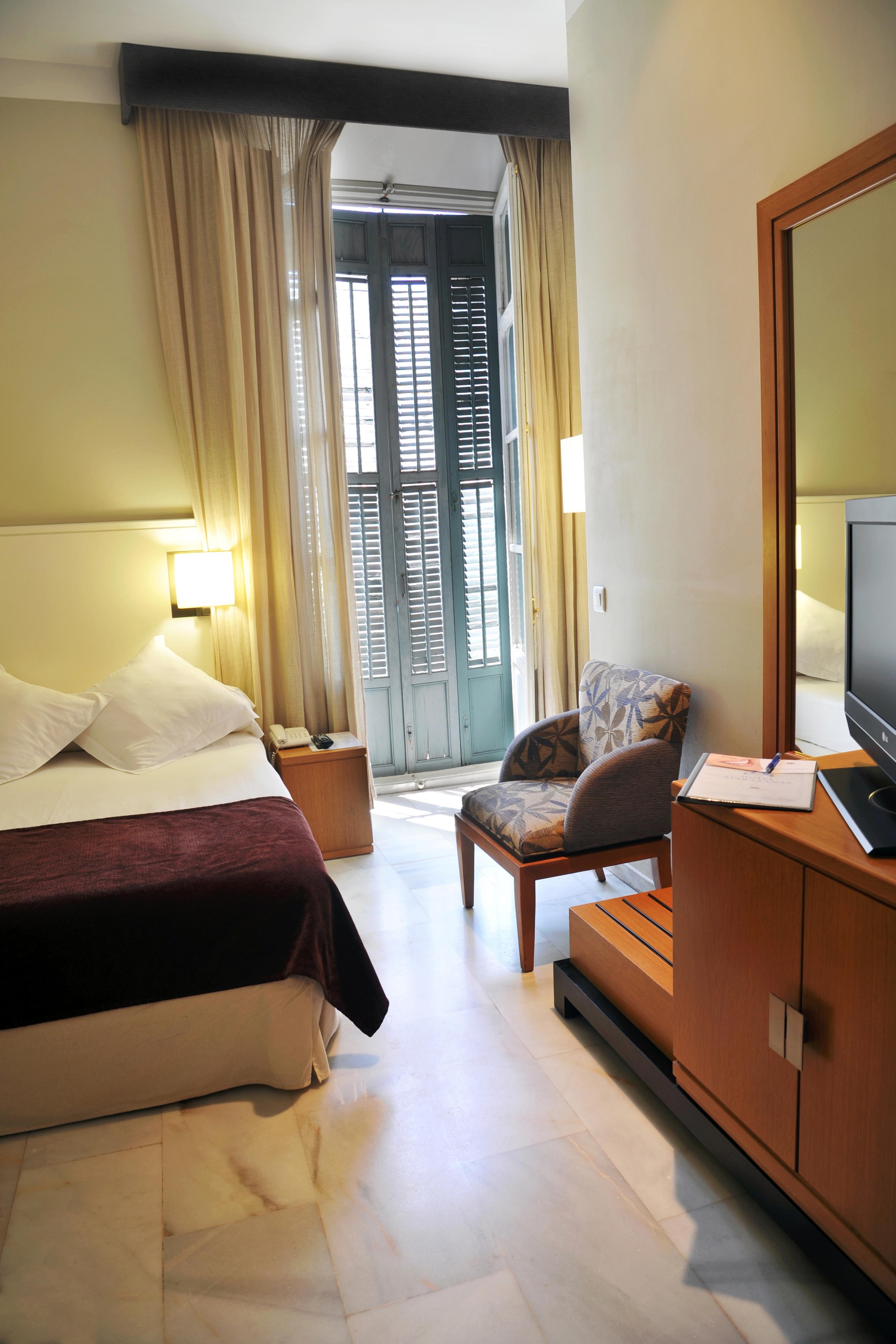 Atarazanas Málaga Boutique Hotel Esterno foto