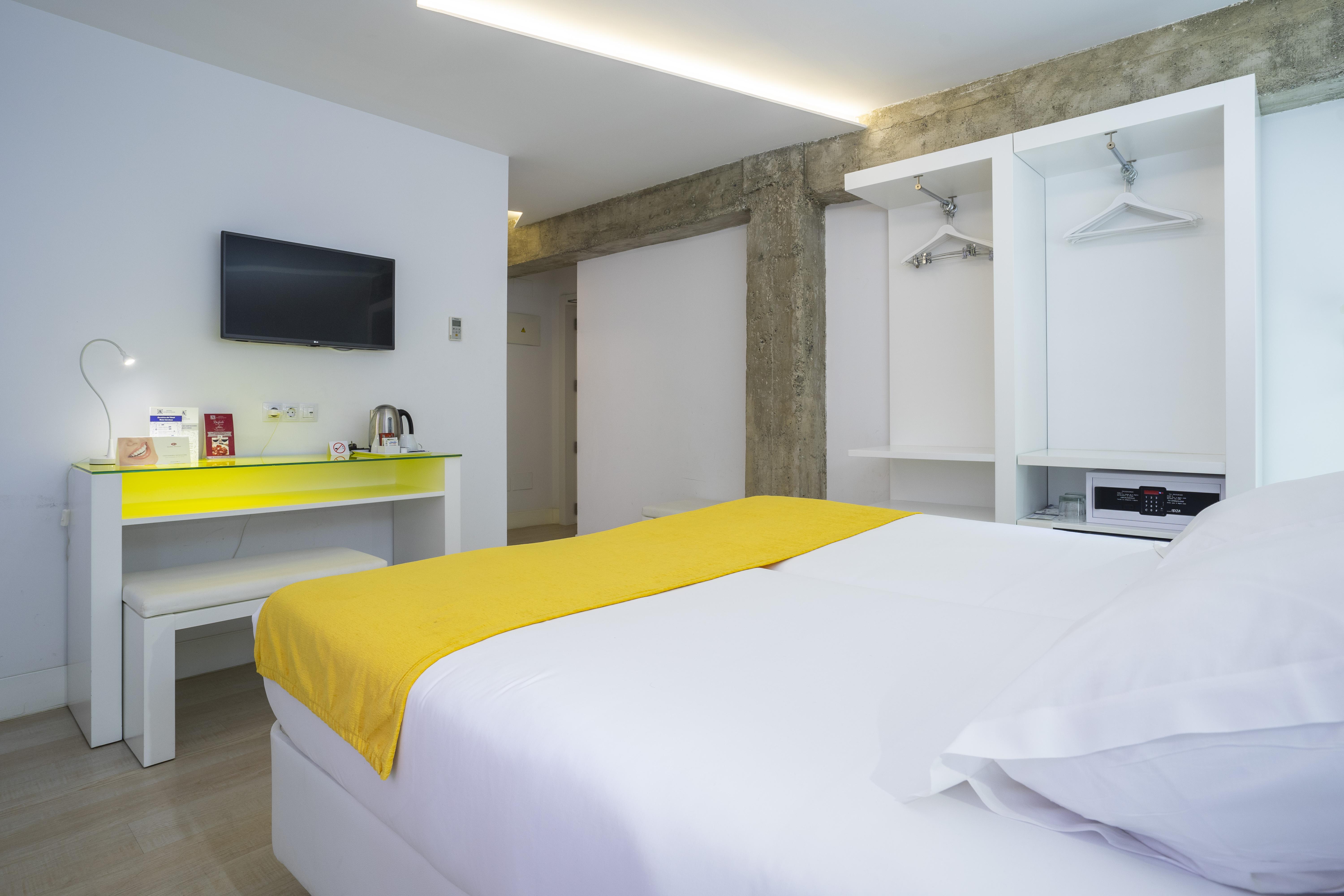 Atarazanas Málaga Boutique Hotel Esterno foto