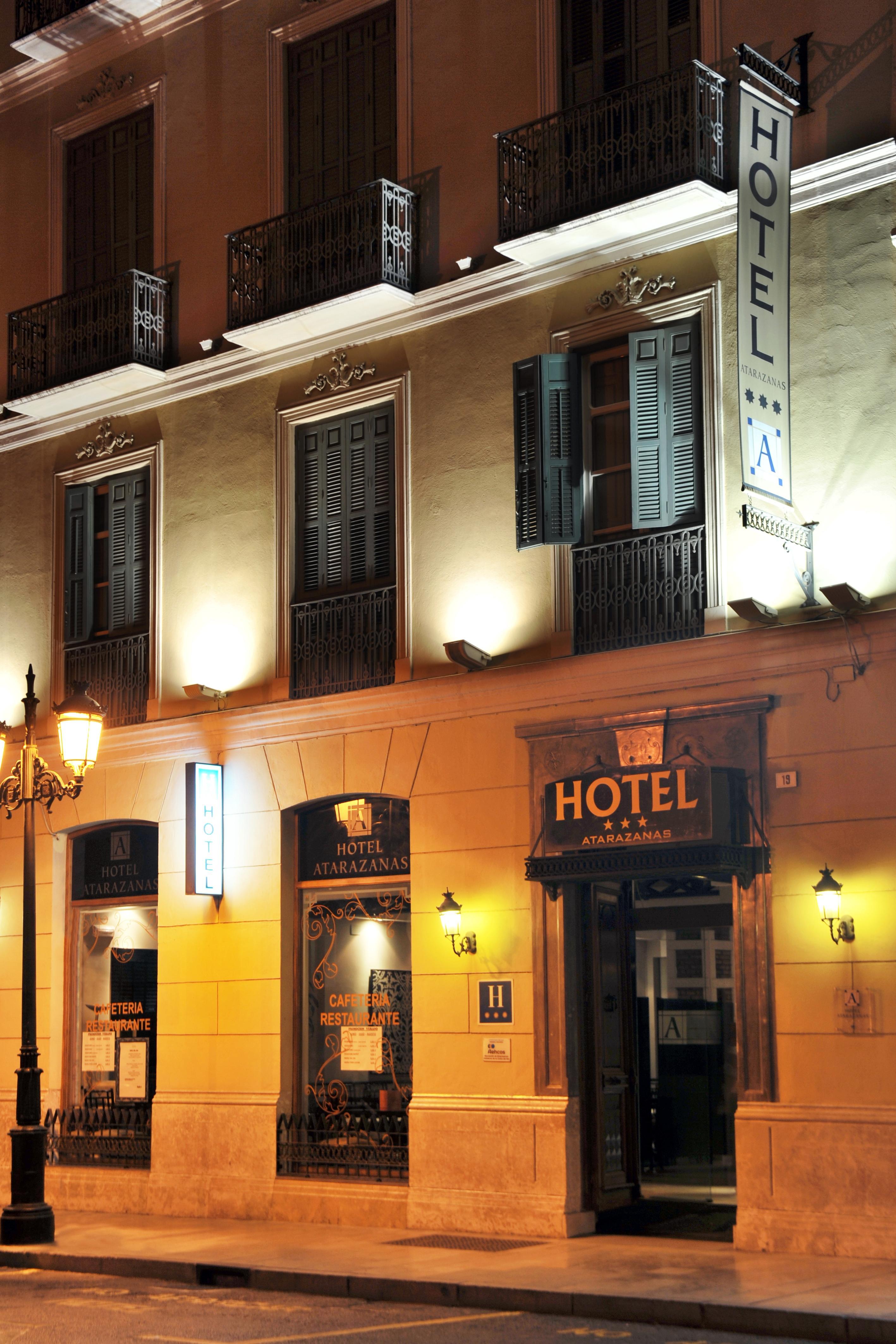 Atarazanas Málaga Boutique Hotel Esterno foto