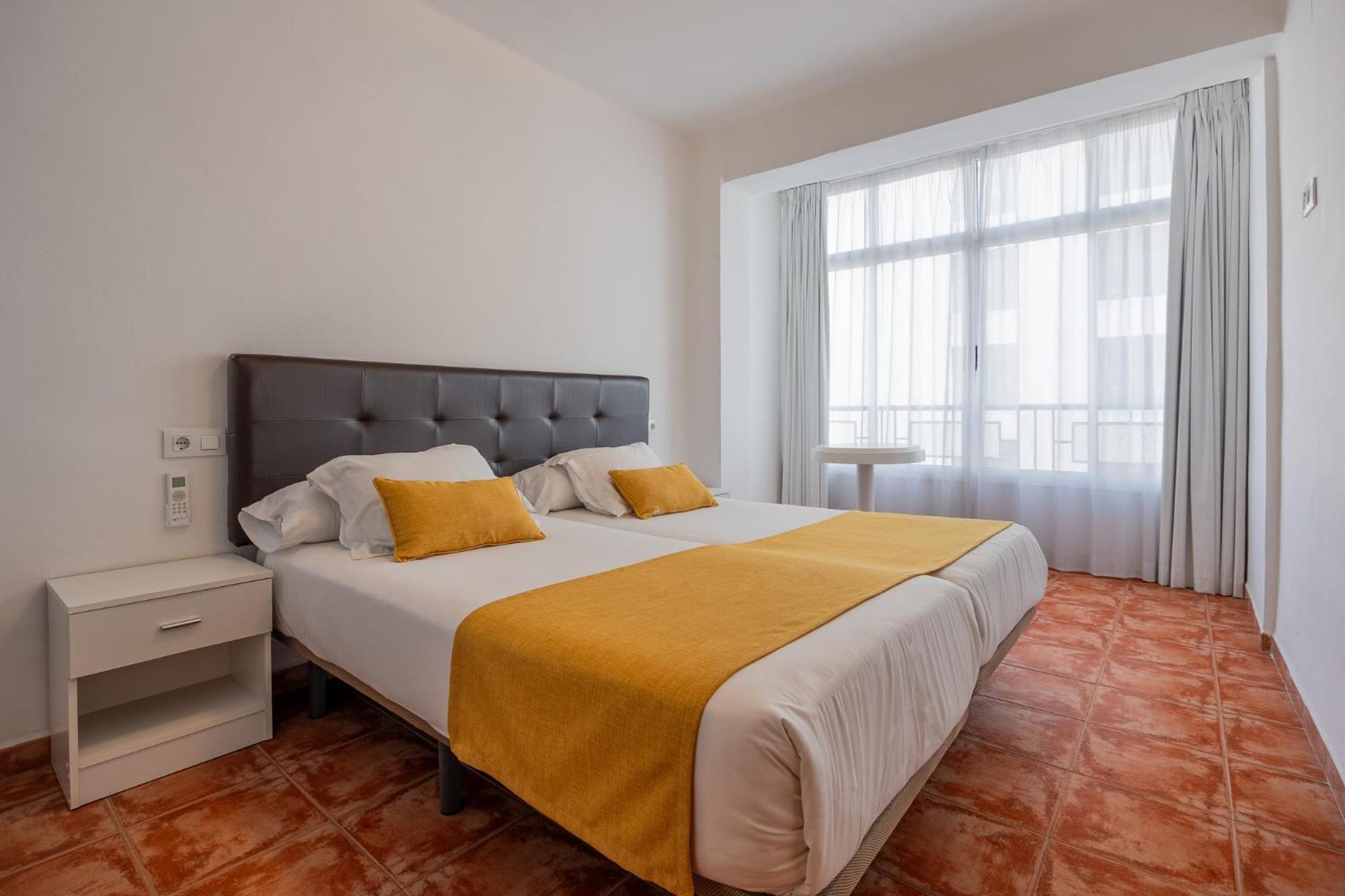 Atarazanas Málaga Boutique Hotel Esterno foto