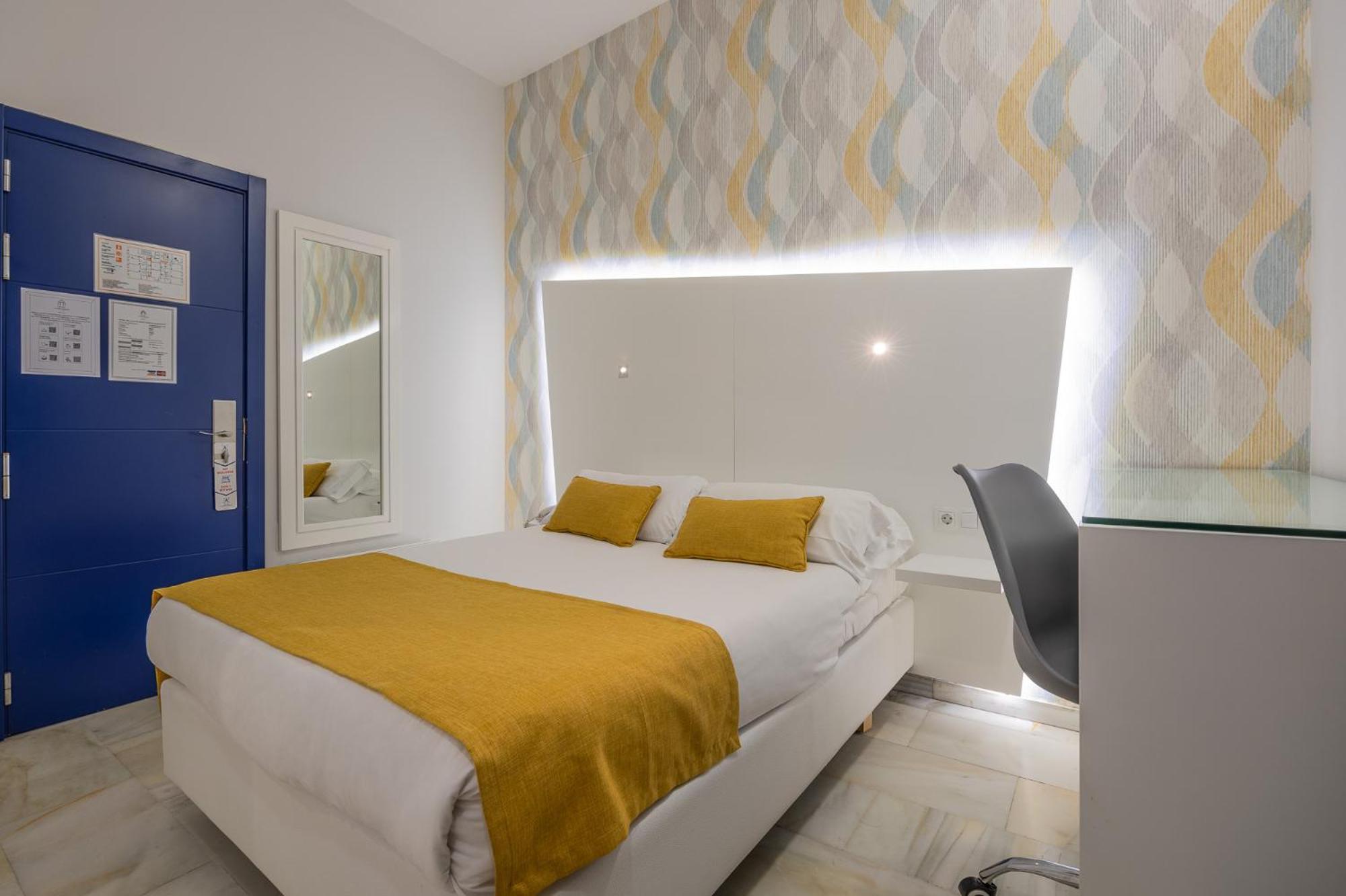 Atarazanas Málaga Boutique Hotel Esterno foto