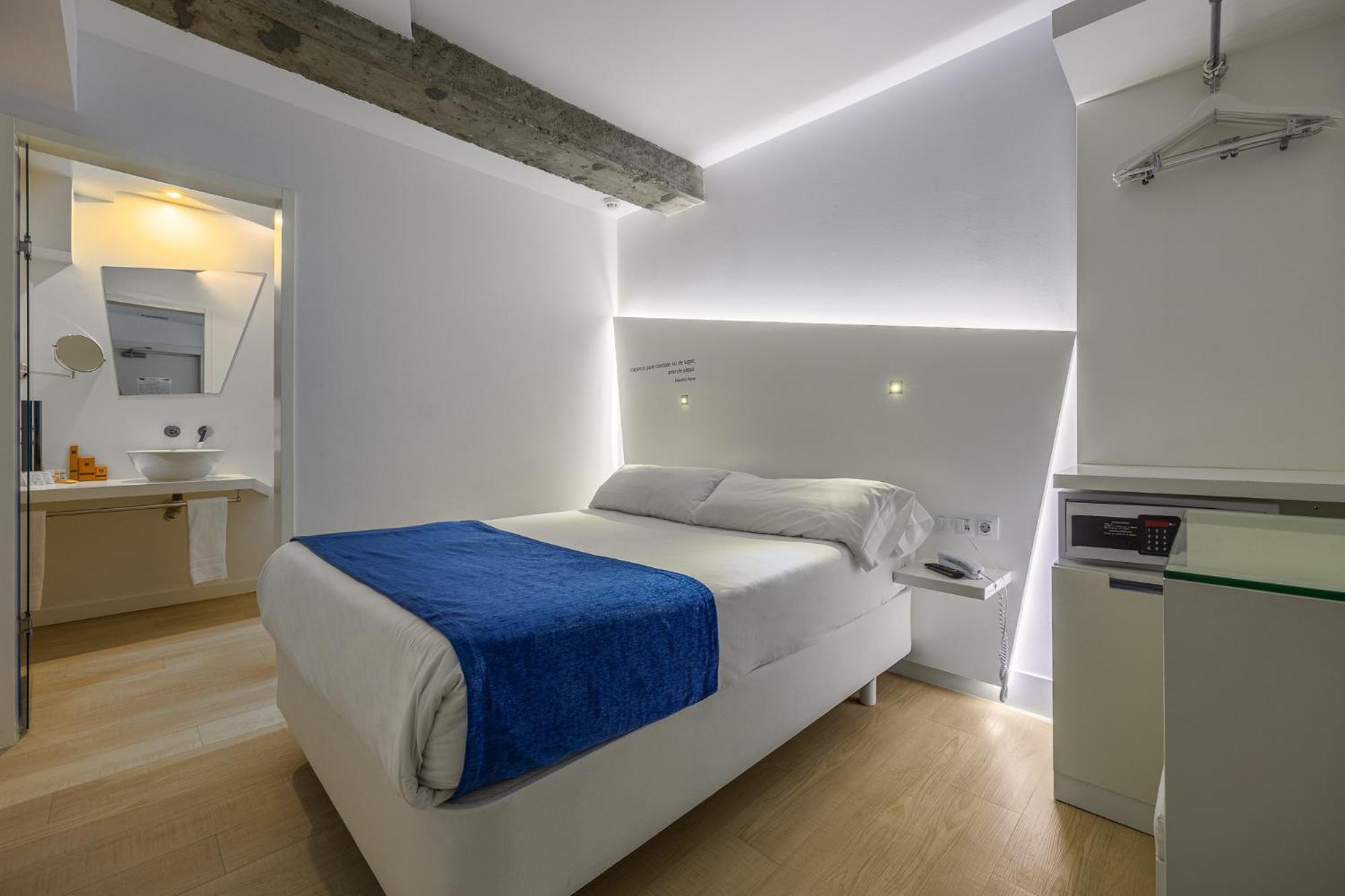 Atarazanas Málaga Boutique Hotel Esterno foto